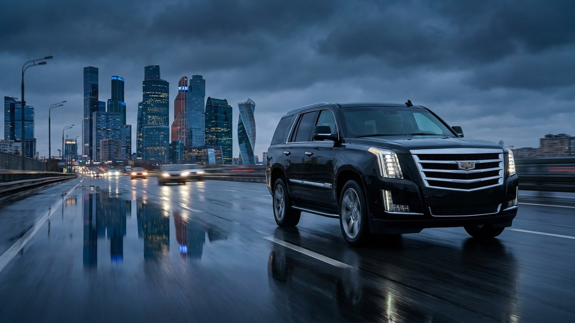 Cadillac Escalade на фоне — техцентр LUCKY, ремонт GM SUV в Москве